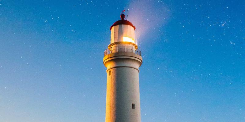 OKR与KPI的协同应用：企业管理咨询中的双引擎，驱动创新与保障效率