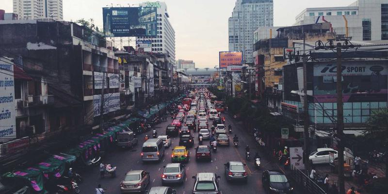 企业管理、咨询与培训:构建现代化企业竞争力的三大支柱