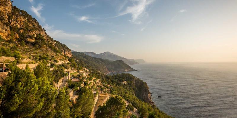 卓越华天:以企业培训为引擎,驱动现代企业管理新范式